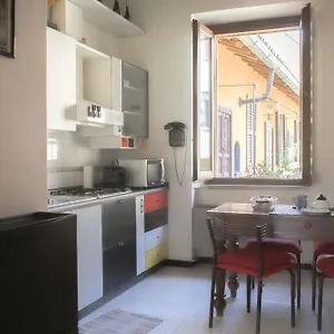  Apartment Bnbutler - Navigli - Vicolo Lavandai Italy